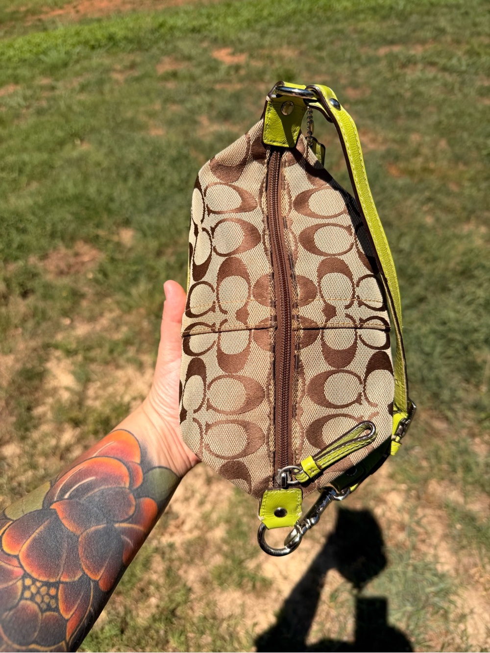 Coach - Picture 3 of 6
